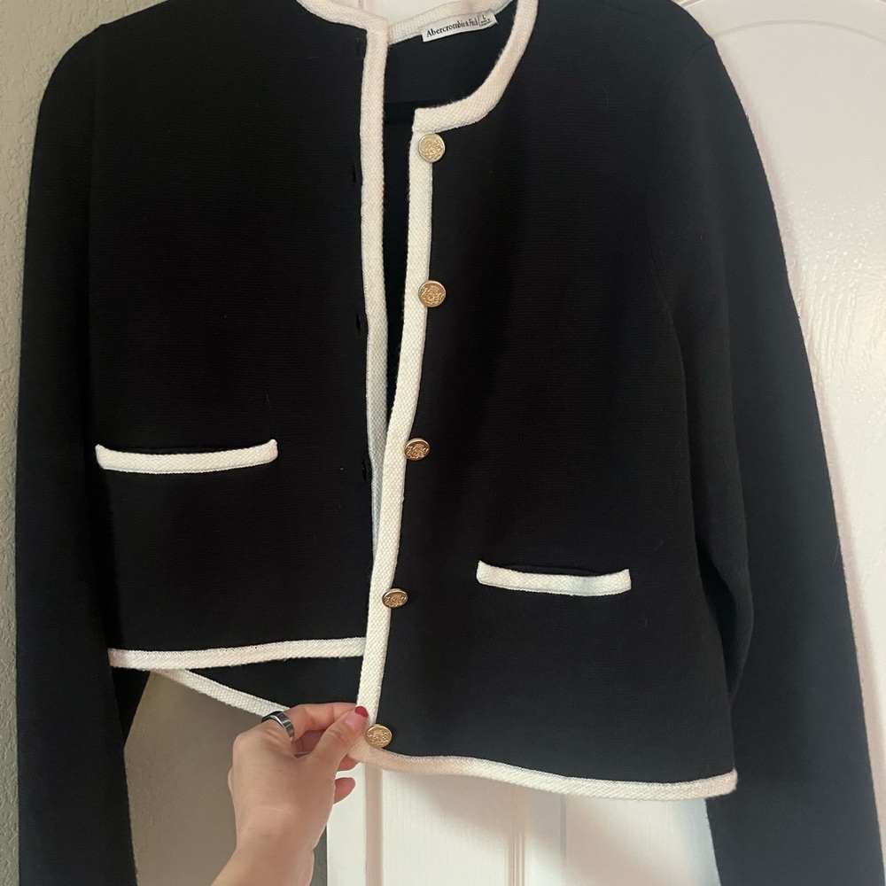 Abercrombie & Fitch Black and White Cardigan